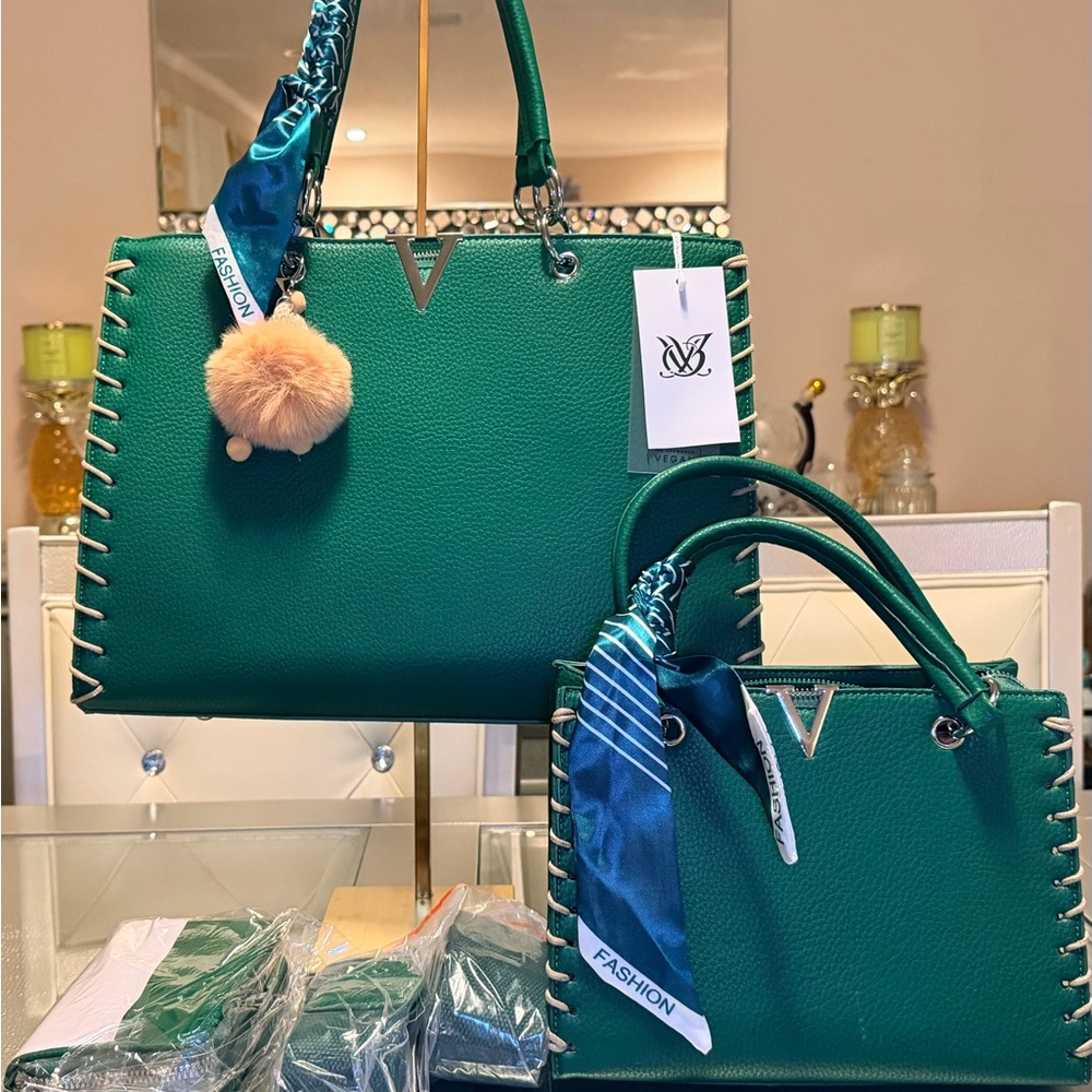 Chic Green Tote Bag Set with Scarf